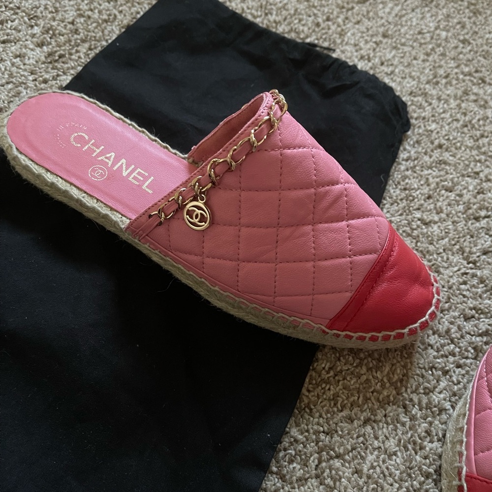 Chanel classic slippers size：38